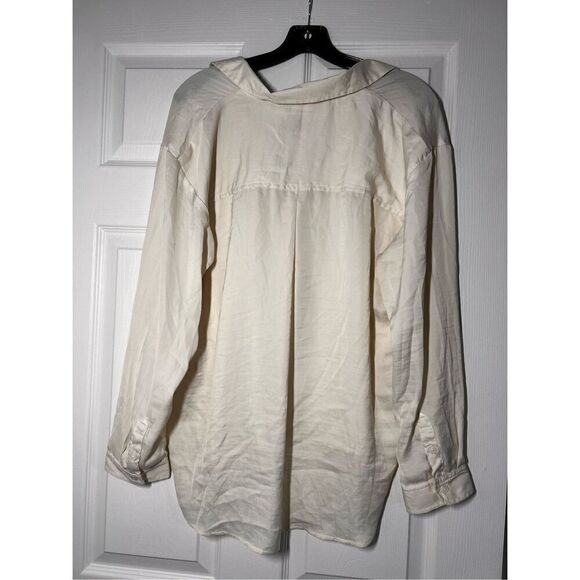 American Eagle blouse medium C5-10 - Picture 2 of 4